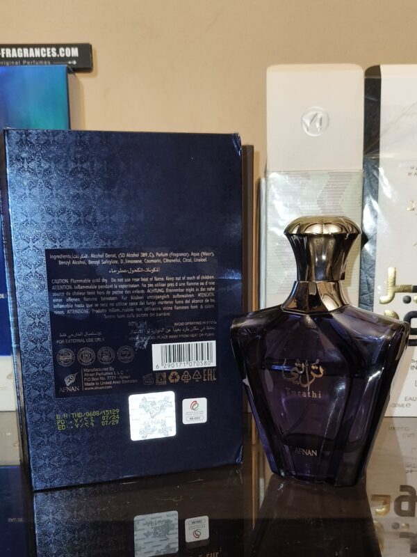 TURATHI BLUE (10ML)
تراثي بلو (١٠ملي)