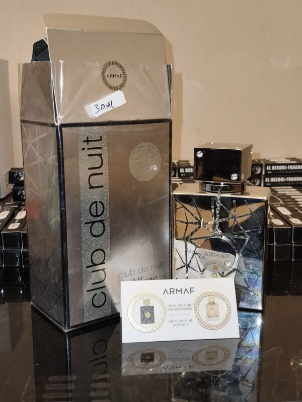 CLUB DE NUIT SILLAGE (30ML)
كلوب دي نوي سيلاچ (٣٠ملي)