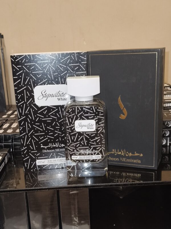 Signature White Dokhoon (10ml)
سجنتشر وايت من دخون (١٠ملي)