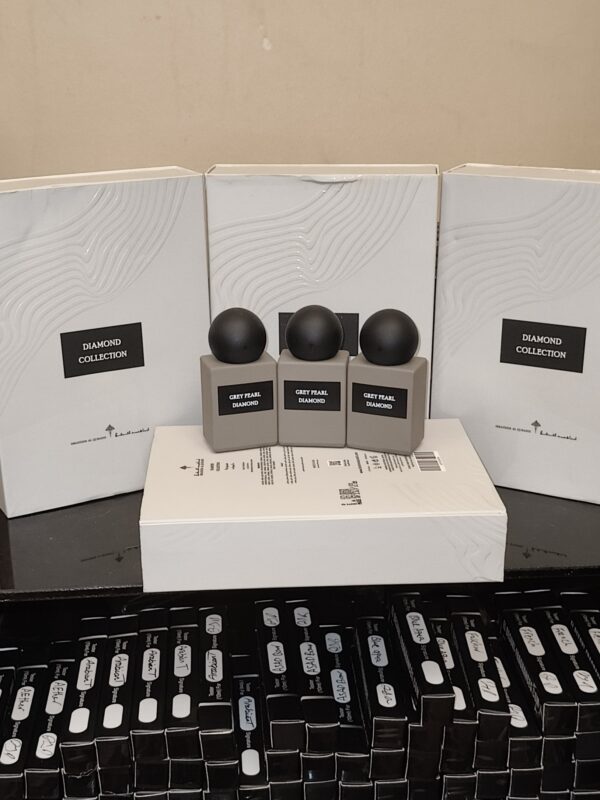 Grey Pearl (10ml)
جراي بيرل من القرشي (١٠ملي)