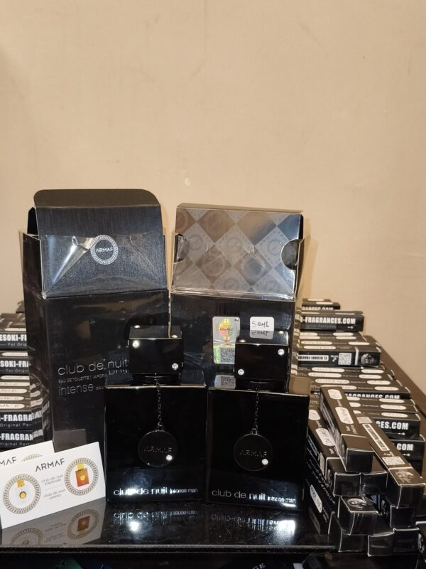 Club De nuit Intense edt (10ml)
كلوب دي نوي انتنس مان او دو توالي ١٠مل