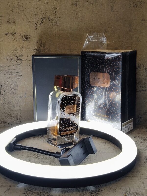 Signature Rose Gold 30ml
سجنتشر روز جولد ٣٠ملي